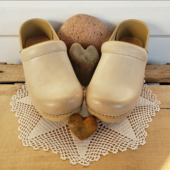 Cream Dansko Pro Honey Clog Sand Burnished Distressed Leather Boho Cottage 37 41 - Picture 10 of 13